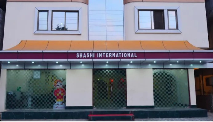 Hotel Shashi International